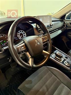 ميتسوبيشي اوتلاندر